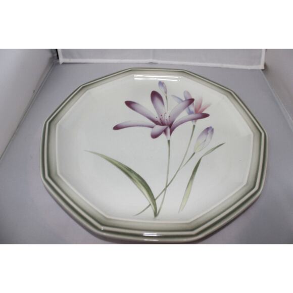 Mikasa "a la carte" Twice Nice Green FD-401 Set of 4, 10 sided Dinner Plates VTG - Picture 4 of 4